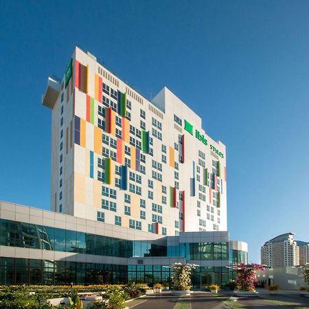 Ibis Styles Manila Araneta City 奎松市 外观 照片